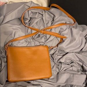 Cross body purse for sale!